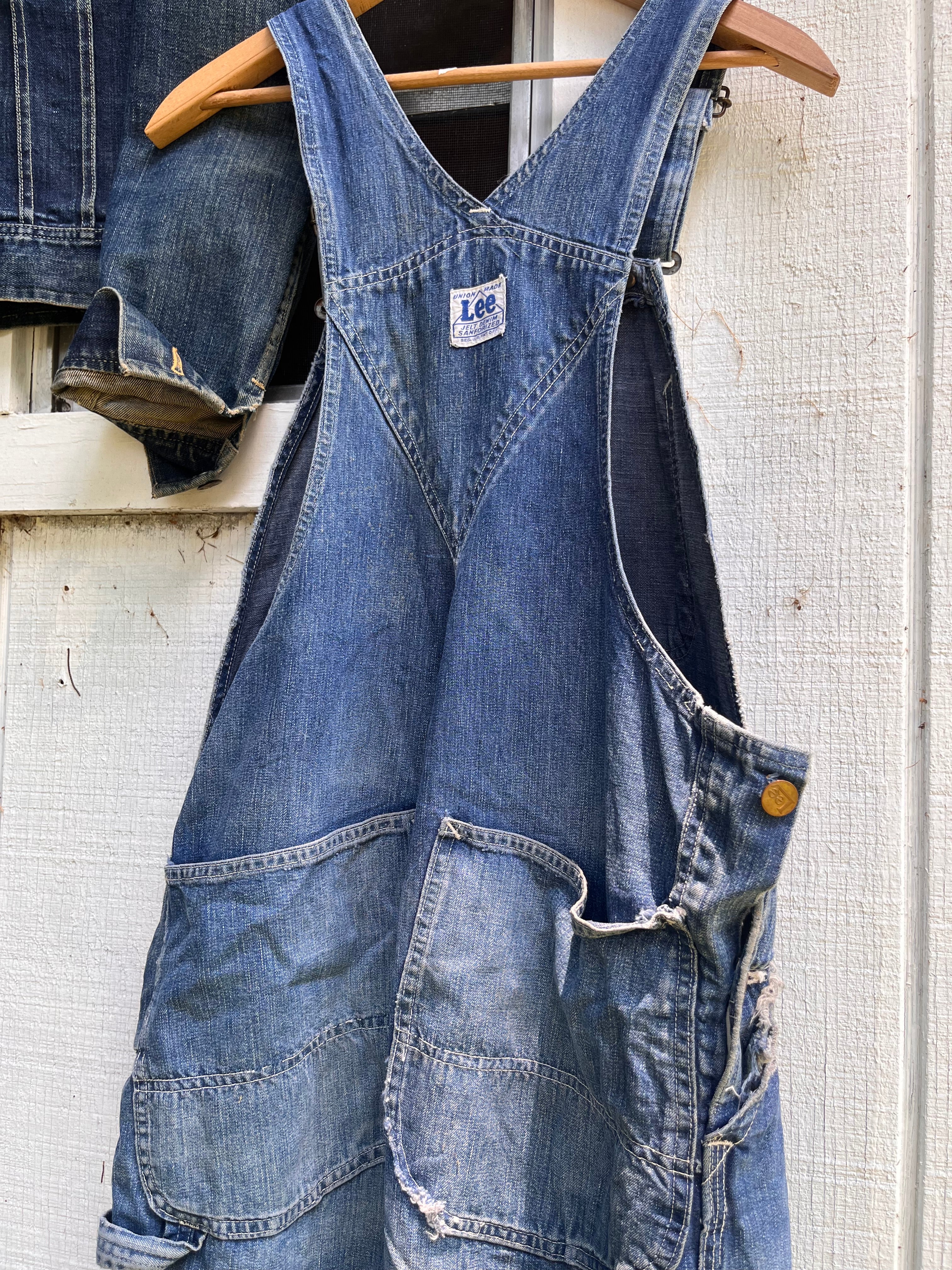 Late 30s/40s Lee house logo overalls

50s/60s Lee 01-J denim jacket