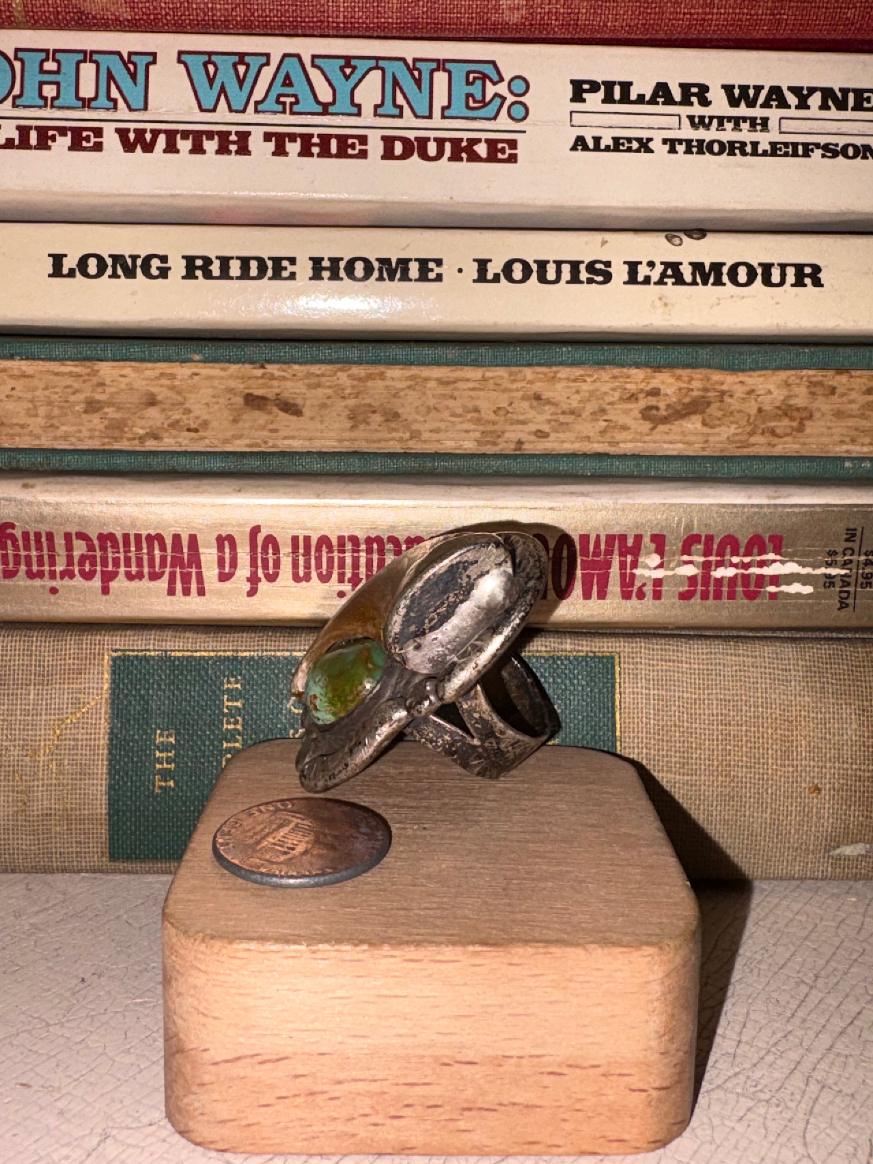 Vintage Navajo Bear Claw & Turquoise Ring